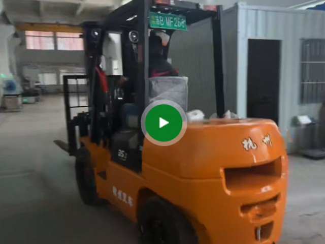3.5-Ton Hangcha Internal Combustion Forklift, Manual Transmission, 3-Stage 4.5m Mast with Side Shifter, 4 Solid Tires